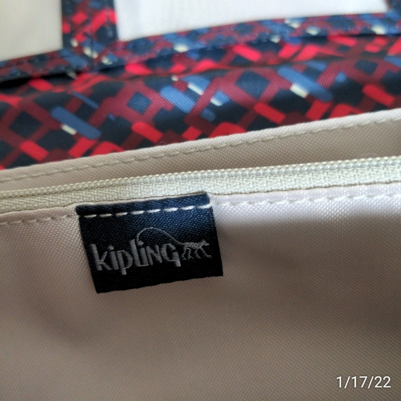 Nylon Kipling brand billfold clutch - Picture 6 of 6